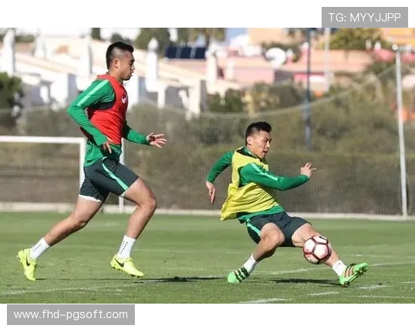 “北京国安集结开启冬训，新帅蒙哥马利首次带队”